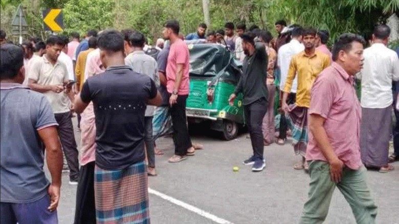 রাঙামাটিতে অটোরিকশা ও পিকআপের সংঘর্ষে নিহত ৫...